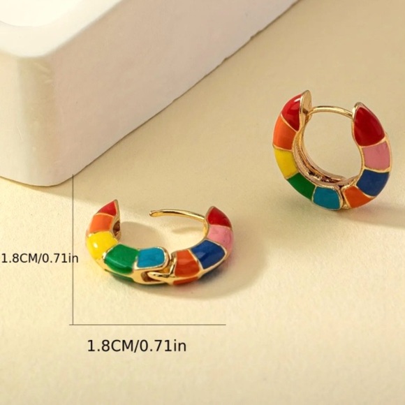 ✨Free People Ithaca Huggie Earrings - Picture 5 of 7